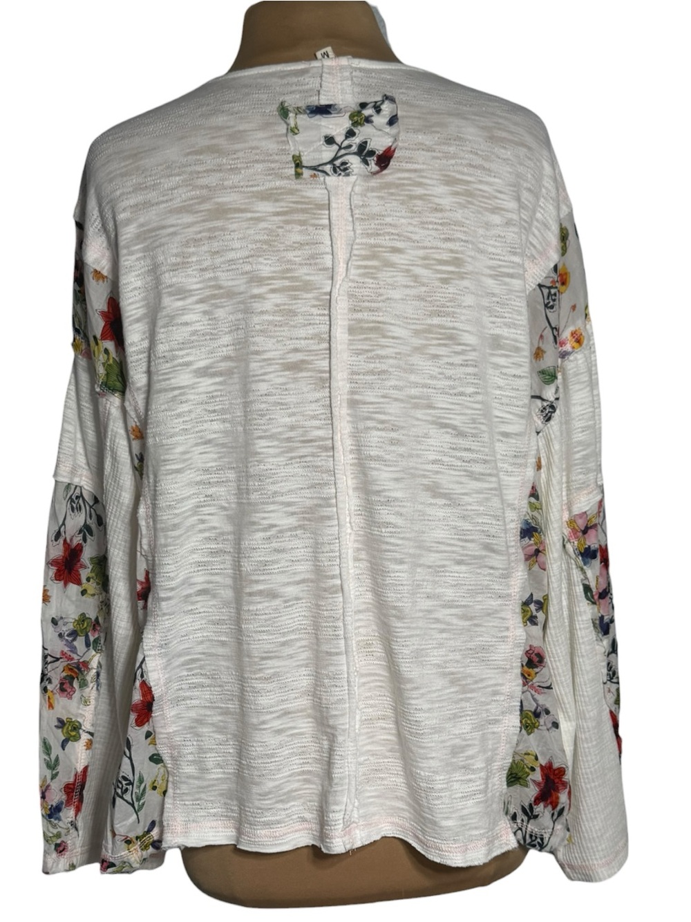 POL Multicolor Floral V-Neck Oversized Slub Knit Star Patch Pull Over Top Size M - Picture 5 of 10